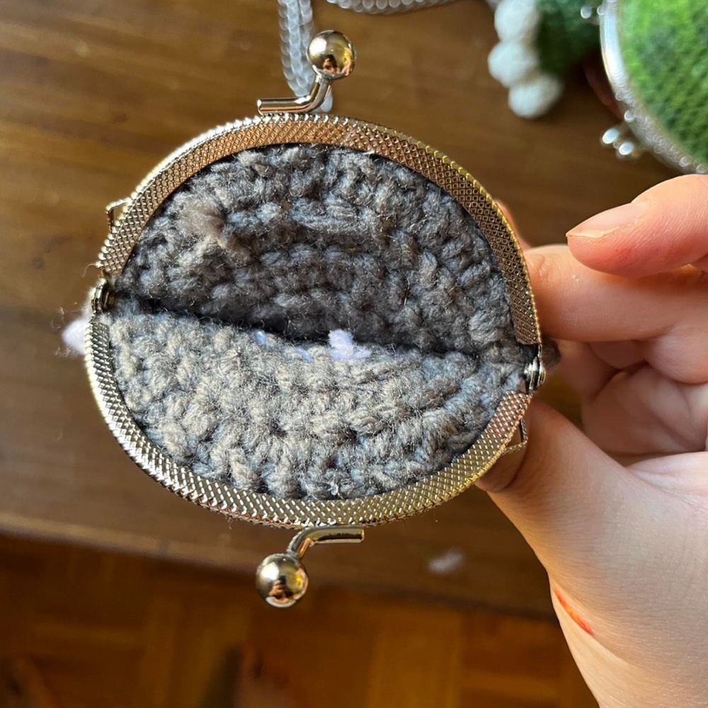 Handmade Crochet Fly Coin Purse - Picture 4 of 5